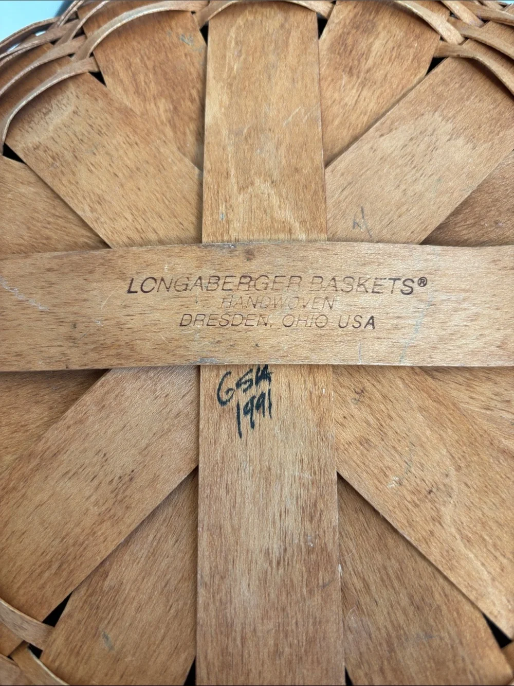 Vintage Longaberger basket, round, leather handles, 1991, 9.5” diameter